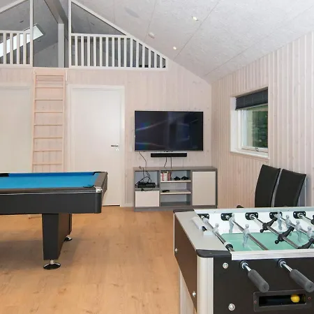 10 Person Holiday In R M Holiday home *